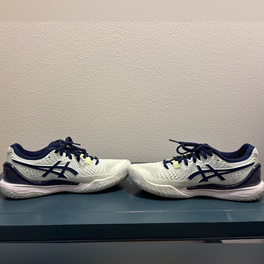 ASICS Gel Resolution 9 Sz 7.5